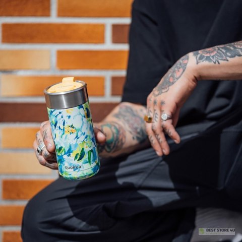 Quokka Boost Coffee Tumbler - Kubek termiczny ze stali nierdzewnej z zaparzaczem 400 ml (Blue Peonies) Quokka Boost Coffee Tumbler - Kubek termiczny ze stali nierdzewnej z zaparzaczem 400 ml (Blue Peonies)