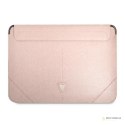 Guess Saffiano Triangle Logo Sleeve - Etui na notebooka 13" / 14" (różowy)