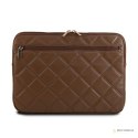 Guess Quilted 4G Sleeve - Etui na notebooka 13" / 14" (brązowy)