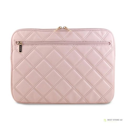 Guess Quilted 4G Sleeve - Etui na notebooka 13" / 14" (różowy) Guess Quilted 4G Sleeve - Etui na notebooka 13" / 14" (różowy)