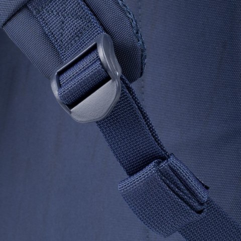 Plecak do notebooka 15,6"-16" RIVACASE ECO Alpendorf 7561, granatowy, z ekologicznego, wodoodpornego materiału z recyklingu (rPE