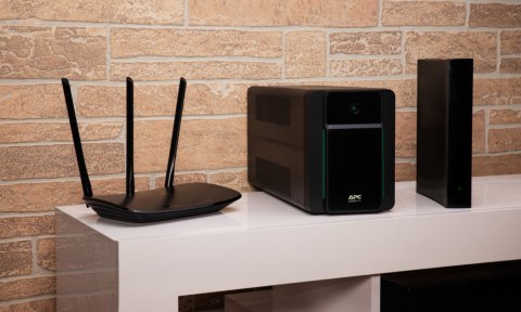 APC BACK-UPS 1200VA 230V AVR/SCHUKO SOCKETS APC