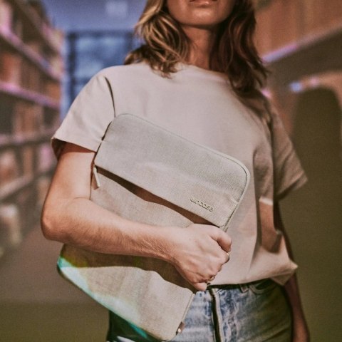 Incase Crosstown Sleeve with Woolenex - Pokrowiec z kieszenią MacBook Pro 16" (M4/M3/M2/M1/2024-2021) (Limestone) Incase