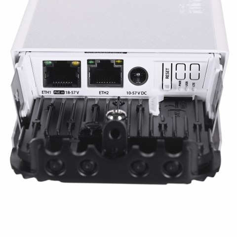 Router WiFi 5 LTE Mikrotik wAP ac LTE6 kit (RBwAPGR-5HacD2HnD&R11e-LTE6) LTE: Cat 6 MikroTik