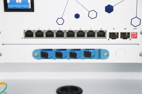 Zewnętrzny switch PoE Extralink Atlas; 8x RJ45 1000Mb/s PoE, 2x SFP, 120W, aktywne chłodzenie Extralink