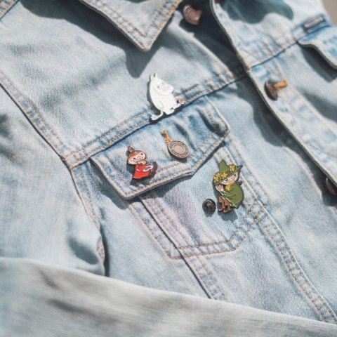 Muminki - Zestaw 4 przypinek do ubrań lub plecaka Moomin