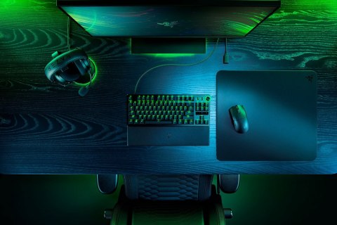Razer Viper V3 Pro myszka Gaming Po prawej stronie RF Wireless + USB Type-C Optyczny 35000 DPI RAZER