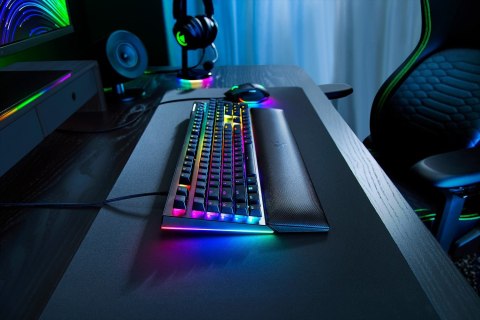 Klawiatura Razer BlackWidow V4 - Podświetlenie - USB-C - QWERTZ - Niemiecki - Przełącznik kluczykowy: Razer Green RAZER
