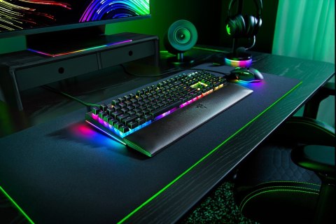 Klawiatura Razer BlackWidow V4 - Podświetlenie - USB-C - QWERTZ - Niemiecki - Przełącznik kluczykowy: Razer Green RAZER