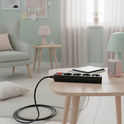 Listwa zasilająca Maclean, przedłużacz 4 gniazda, z wyłącznikiem, 3500W, 5m, typ niemiecki, MCE194G