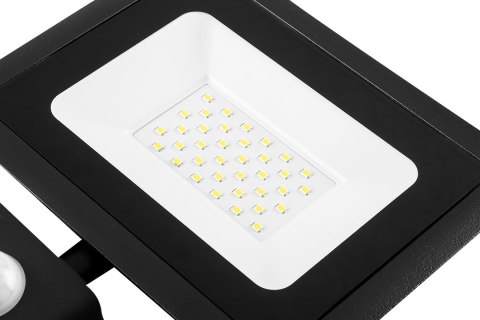 Reflektor z czujnikiem ruchu SMD 30W 2550 lm 230V NEO TOOLS