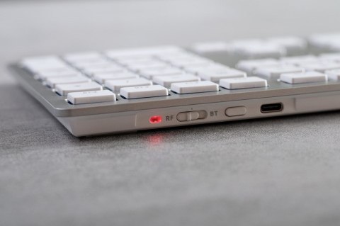 Klawiatura bezprzewodowa do Mac KW 9100 Slim Wireless Silver Germany Cherry