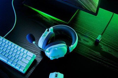 Razer BlackShark V2 Pro Zestaw słuchawkowy Bezprzewodowy Opaska na głowę Gaming Bluetooth Biały RAZER