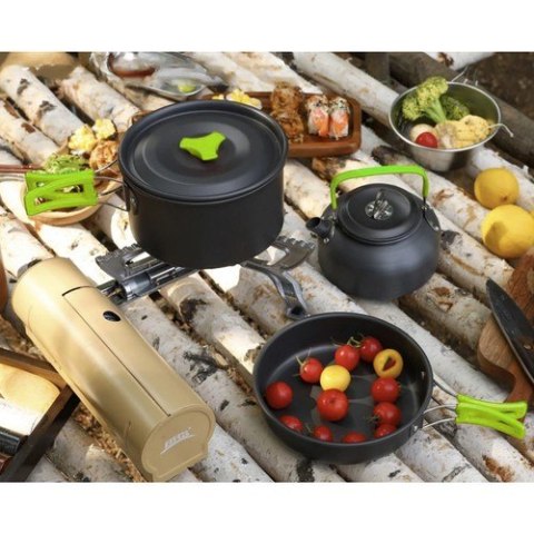 Naczynia turystyczne Trizand 23667 18 el. TRIZAND