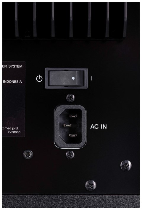 Yamaha HS8S - Aktywny 8-calowy subwoofer z systemem Bass Reflex Yamaha