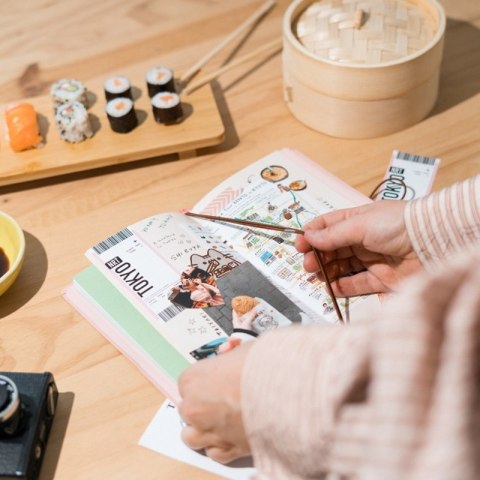 Pusheen - Notatnik podróżny B6 z kolekcji Sushi Roll Pusheen