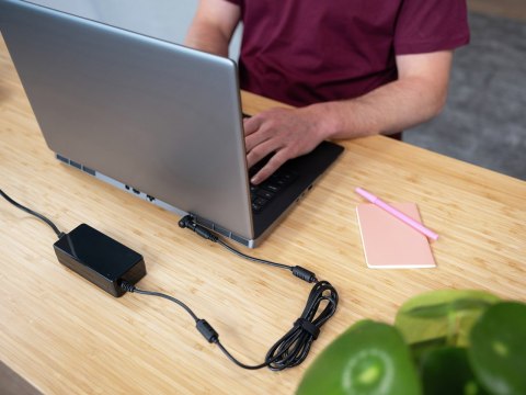 Trust Primo adapter zasilający/ inwentor Wewnętrzna 90 W Czarny Trust