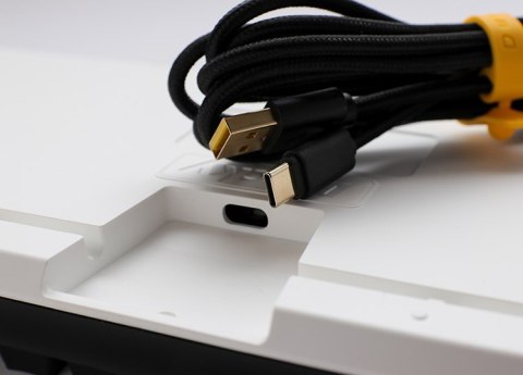 Ducky One 3 Classic TKL klawiatura Gaming USB Niemiecki Czarny, Biały Ducky