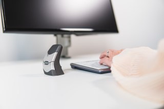 Mysz wertykalna bezprzewodowa DXT BakkerElkhuizen No name