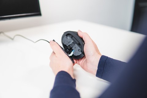 BakkerElkhuizen Oyster Mouse Wired myszka Biuro Oburęczny USB Typu-A Laser 1200 DPI No name