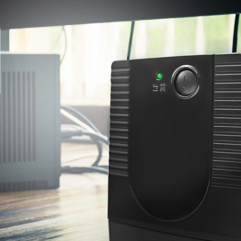 Qoltec 53772 zasilacz UPS Technologia line-interactive 0,65 kVA 360 W 1 x gniazdo sieciowe Qoltec