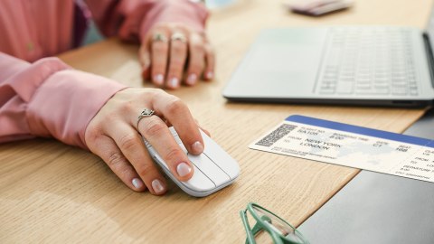 Logitech Mobi Mouse - Ultraportable wireless mouse, Off-white Logitech
