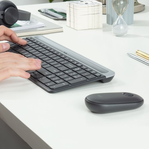 Logitech MK470 klawiatura Dołączona myszka RF Wireless QWERTY Amerykański międzynarodowy Grafitowy Logitech