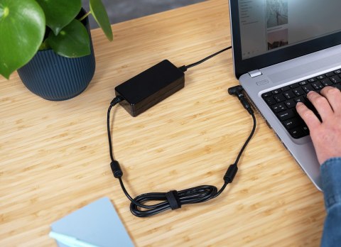 Trust Primo adapter zasilający/ inwentor Wewnętrzna 70 W Czarny Trust