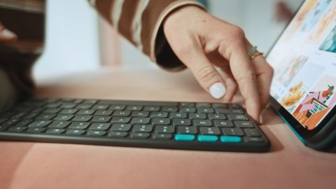 Logitech Flip Folio QWERTZ Niemiecki Bluetooth Grafitowy Logitech